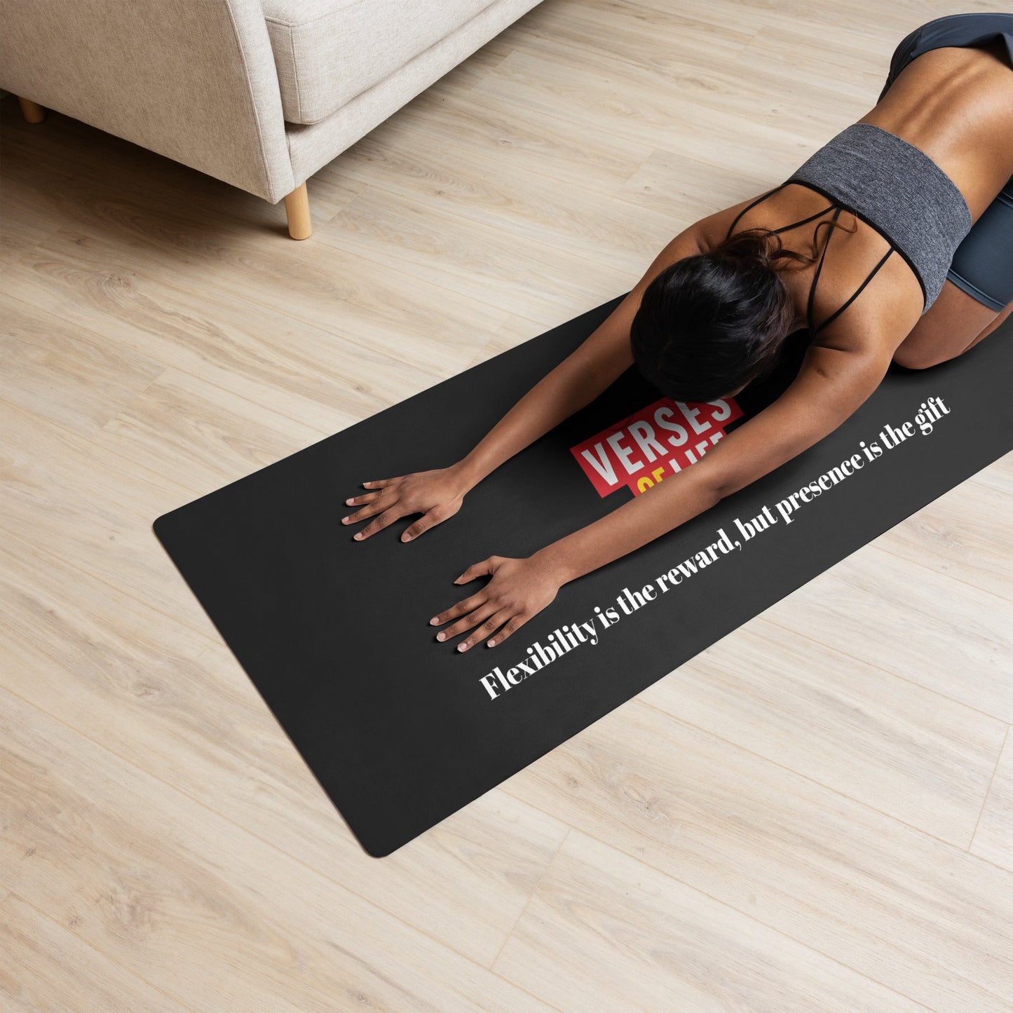 Verses of Life Yoga Mat – “Presence Is the Gift” image 0
